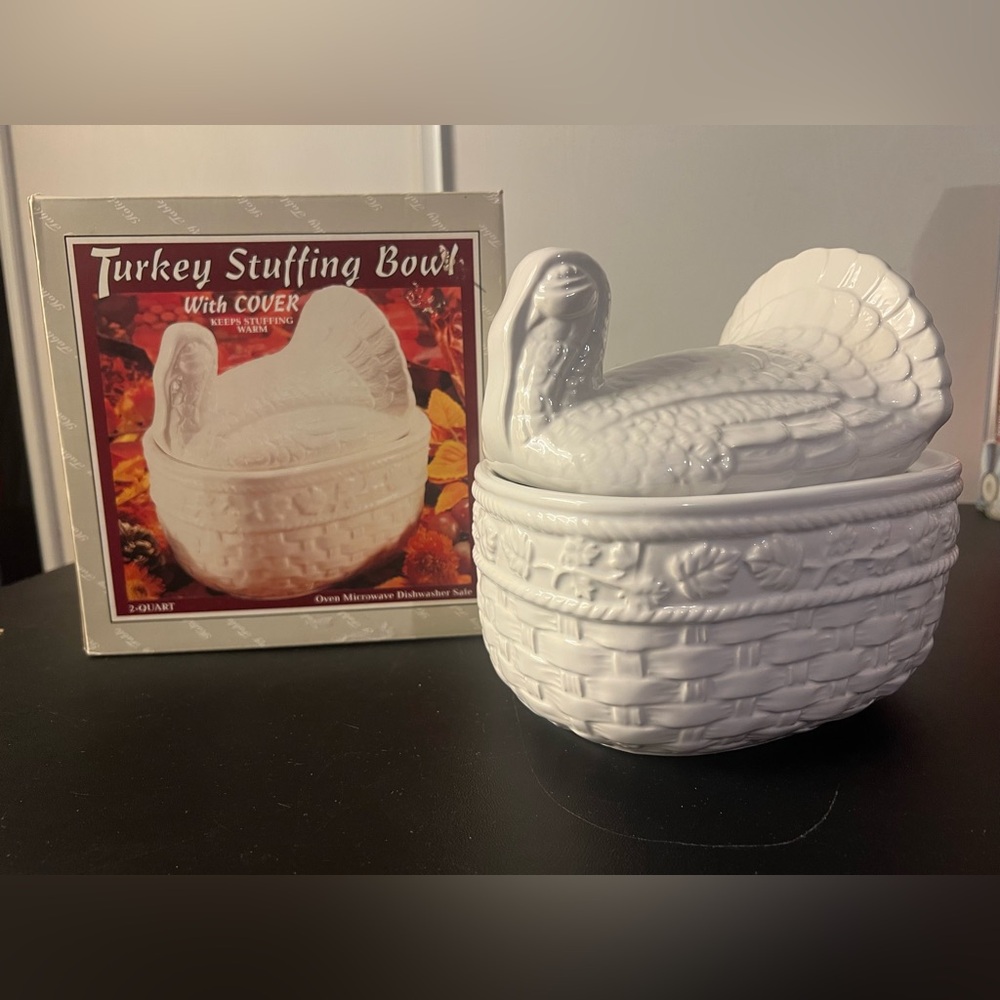Westwood Turkey Ceramic Stuffing Bowl #78236 - 1995 Vintage 2-quart UNUSED